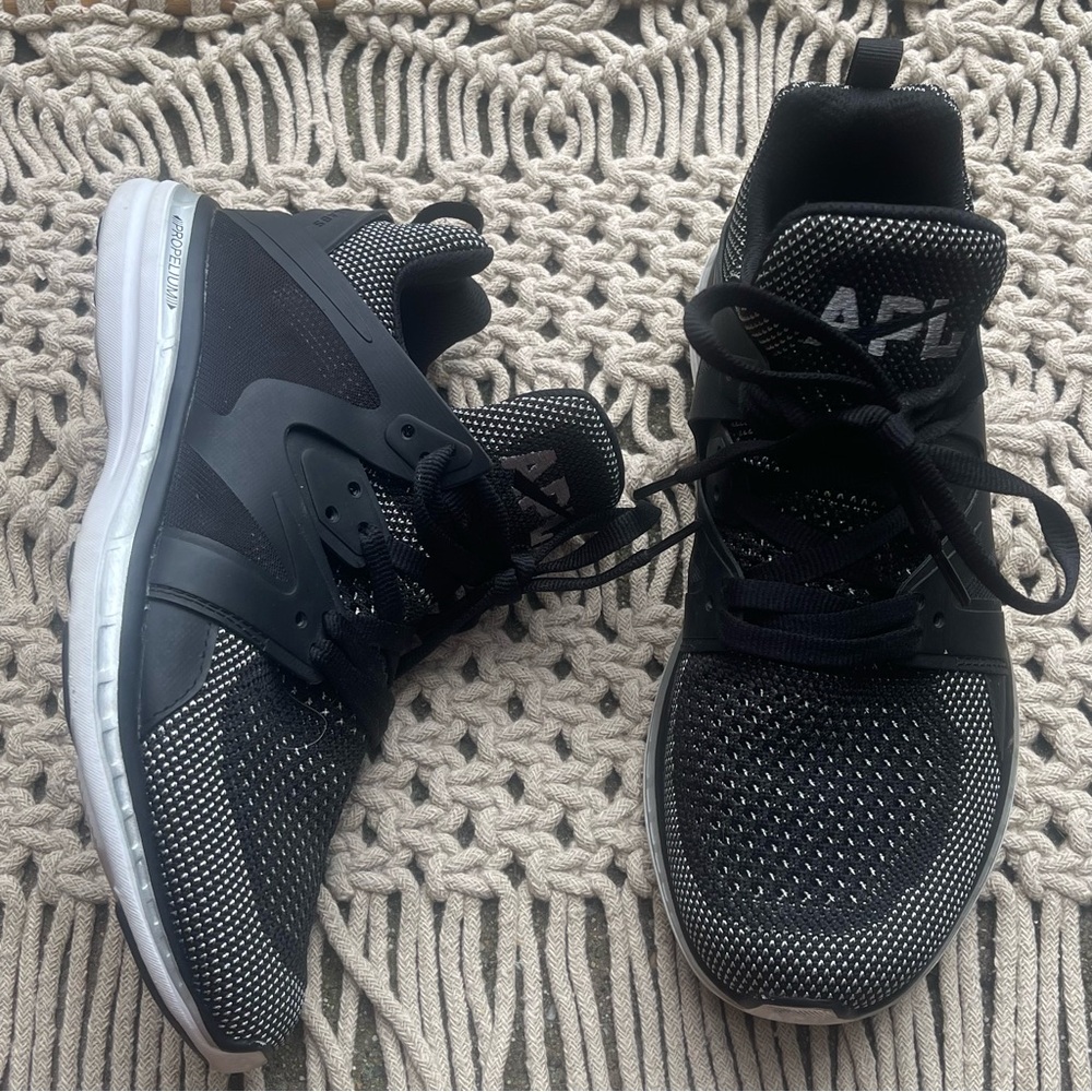 APL Ascend Sneakers Size 8